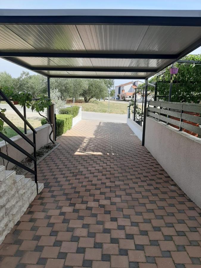 Apartment Maslina Biograd Na Moru Exterior foto